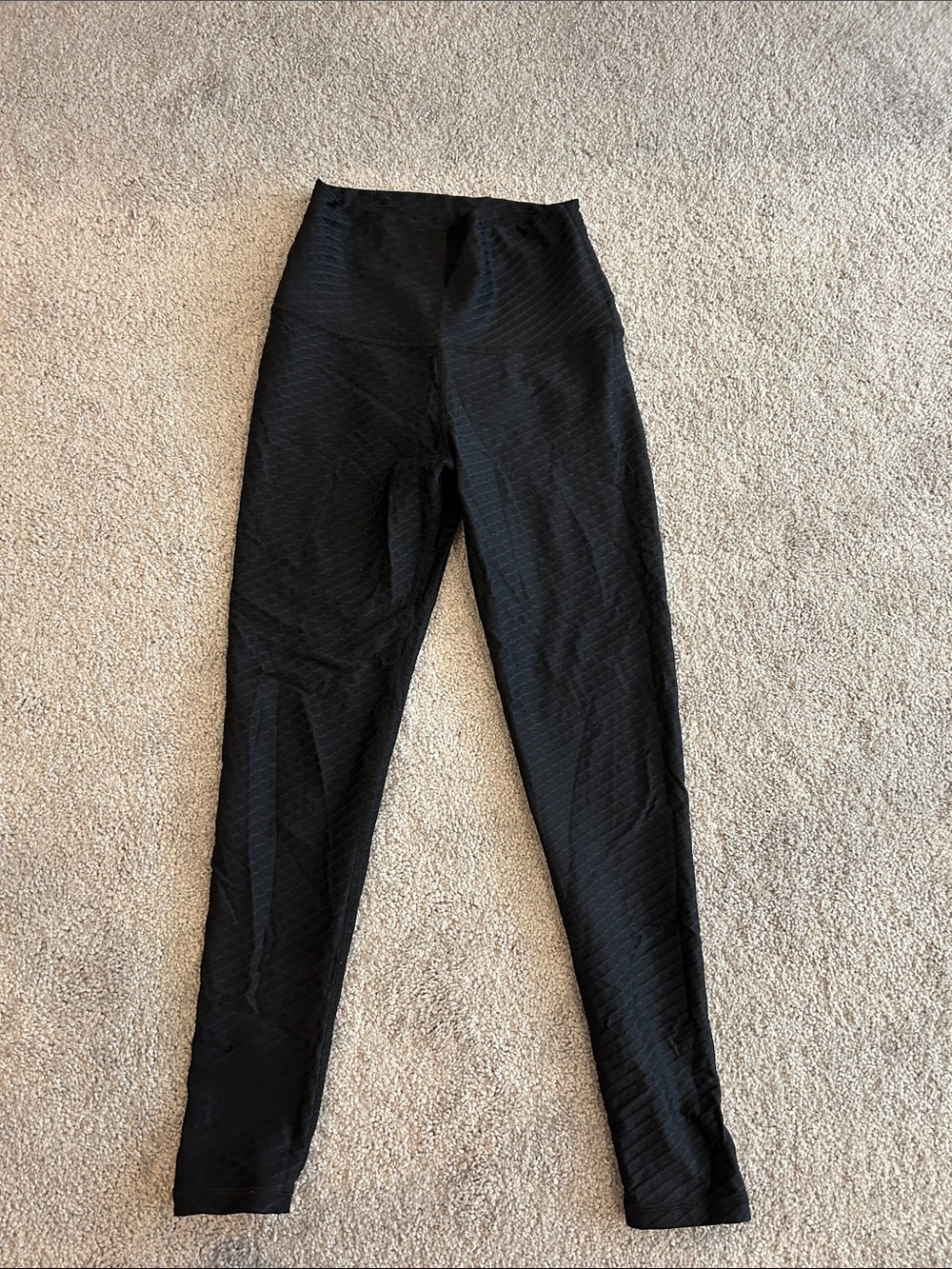Born Primitive leggings size small